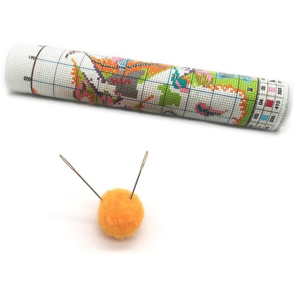 ✨NEW✨Little Pig Cross Stitch Embroidery Kit - Picture 9 of 11